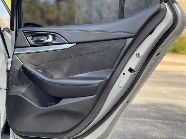 Used 2016 Nissan Maxima SR w/ Interior Lighting Package FWD image 17