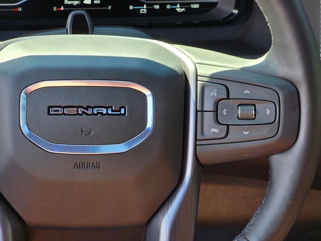 Used 2024 GMC Yukon Denali Ultimate image 17