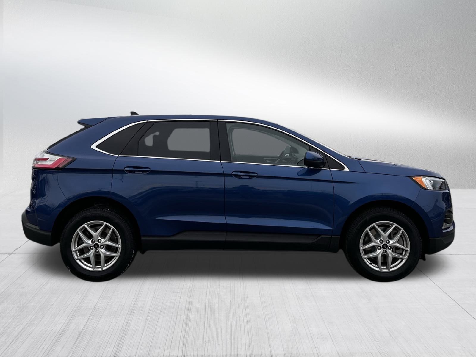 Certified 2024 Ford Edge SEL w/ Convenience Package image 8