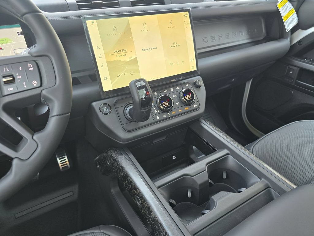 New 2026 Land Rover Defender 110 OCTA AWD/4WD image 20