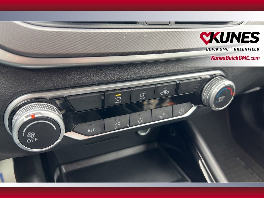 Used 2024 Nissan Altima 2.5 SR FWD image 27