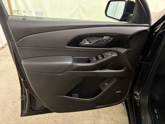 Used 2022 Chevrolet Traverse RS AWD/4WD image 28