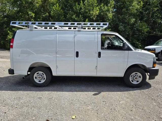 New 2026 GMC Savana 2500 w/ Driver Convenience Package RWD image 6