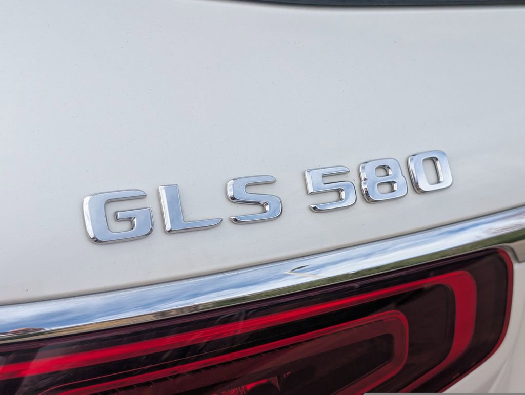 Used 2020 Mercedes-Benz GLS 580 4MATIC image 11
