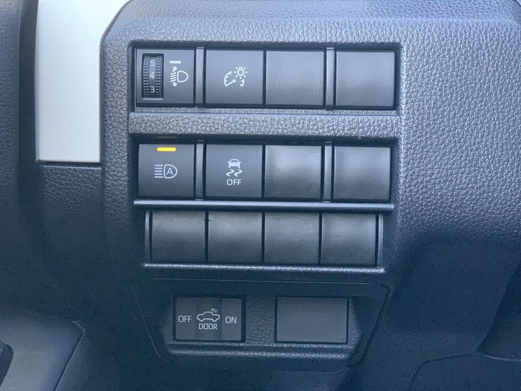 Used 2024 Toyota Tacoma TRD Off-Road image 15