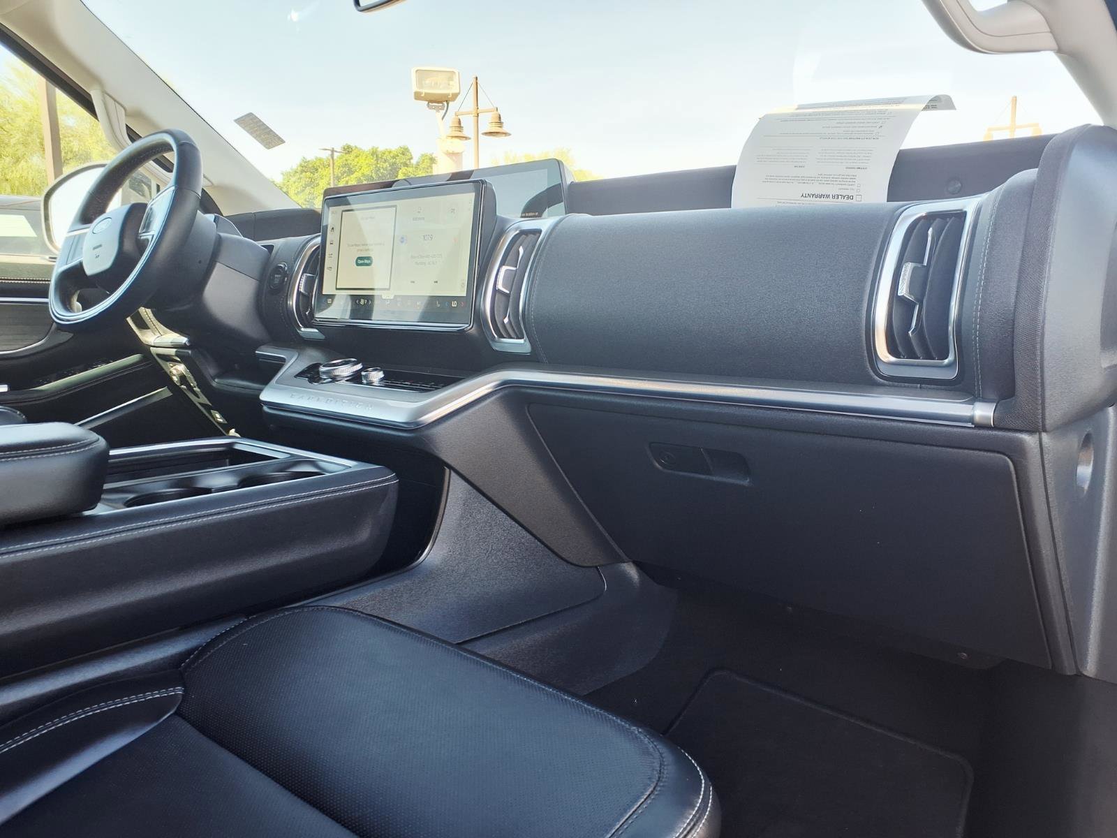 Certified 2025 Ford Expedition Active image 10