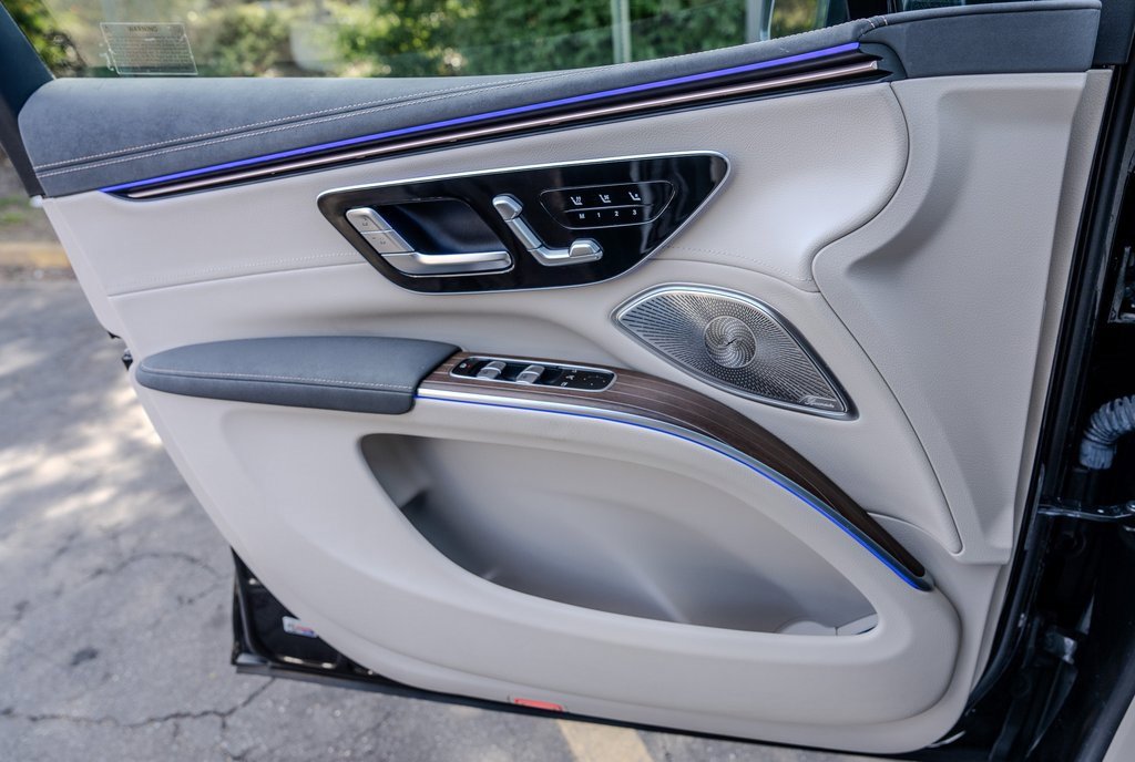 Used 2023 Mercedes-Benz EQS 450+ 4MATIC SUV image 16