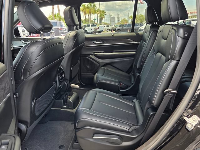Certified 2024 Jeep Grand Cherokee L Limited w/ Luxury Tech Group II AWD/4WD image 11