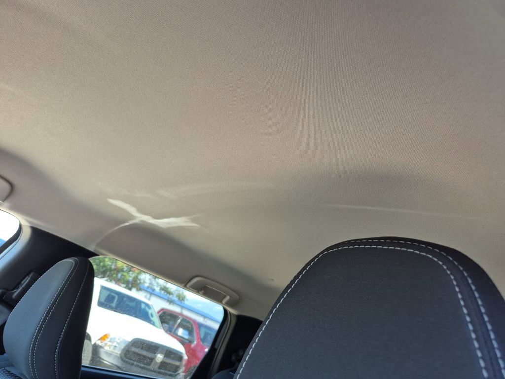 Used 2025 Mitsubishi Outlander ES image 11