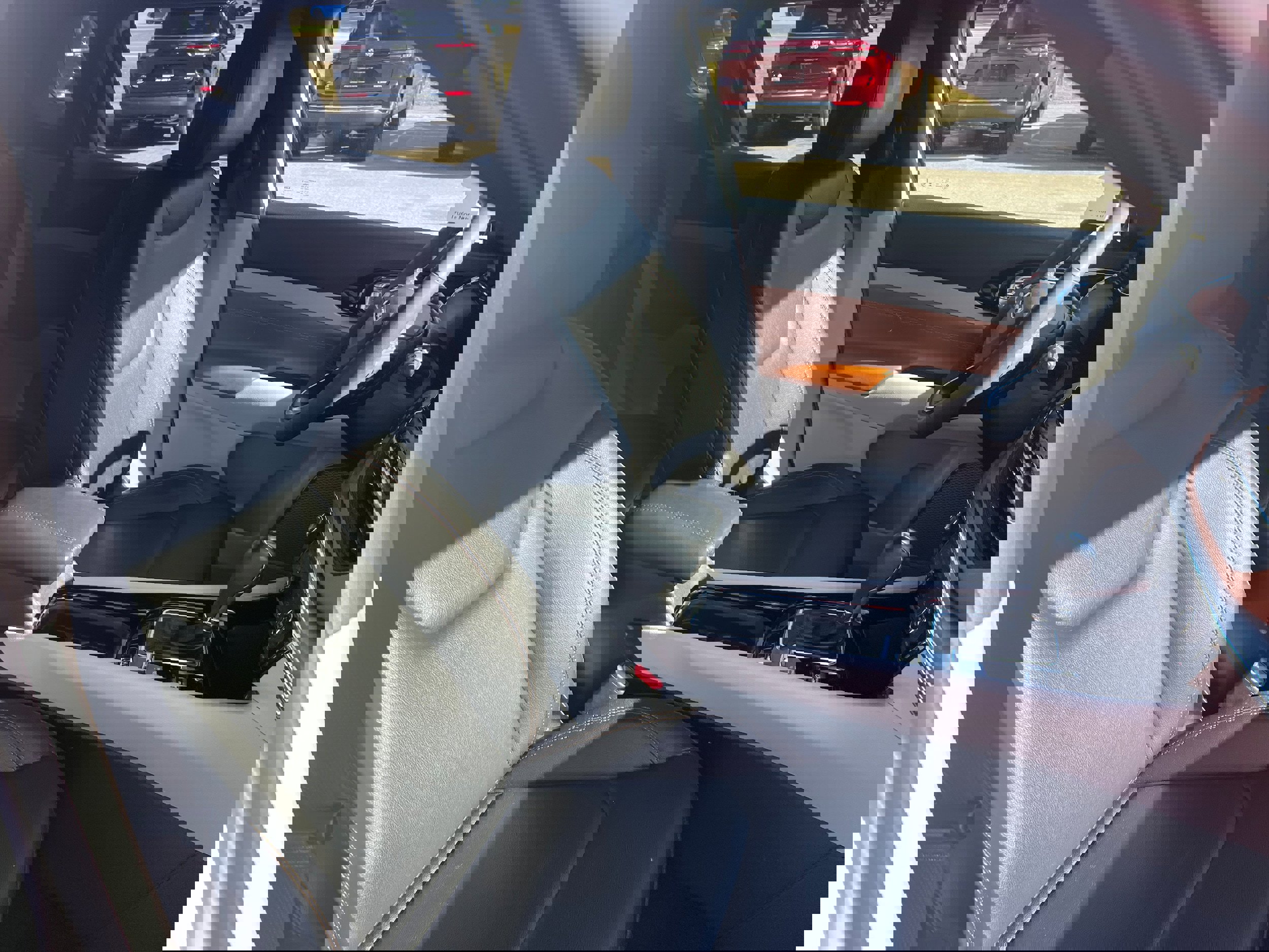 Used 2024 Jeep Compass Limited image 18