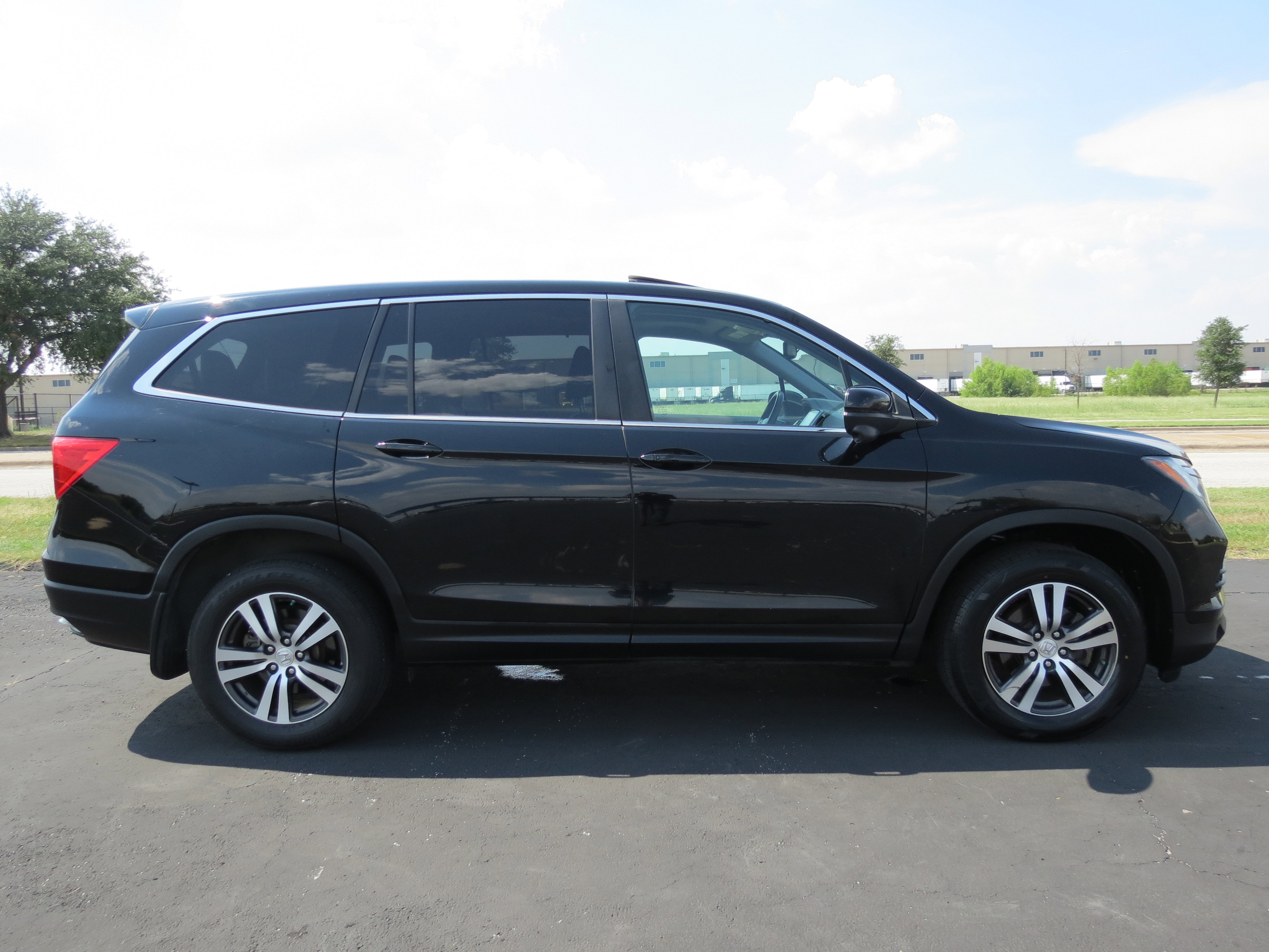 Used 2016 Honda Pilot EX-L image 4