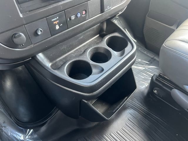 Used 2021 Chevrolet Express 3500 Work Van w/ Driver Convenience Package image 28