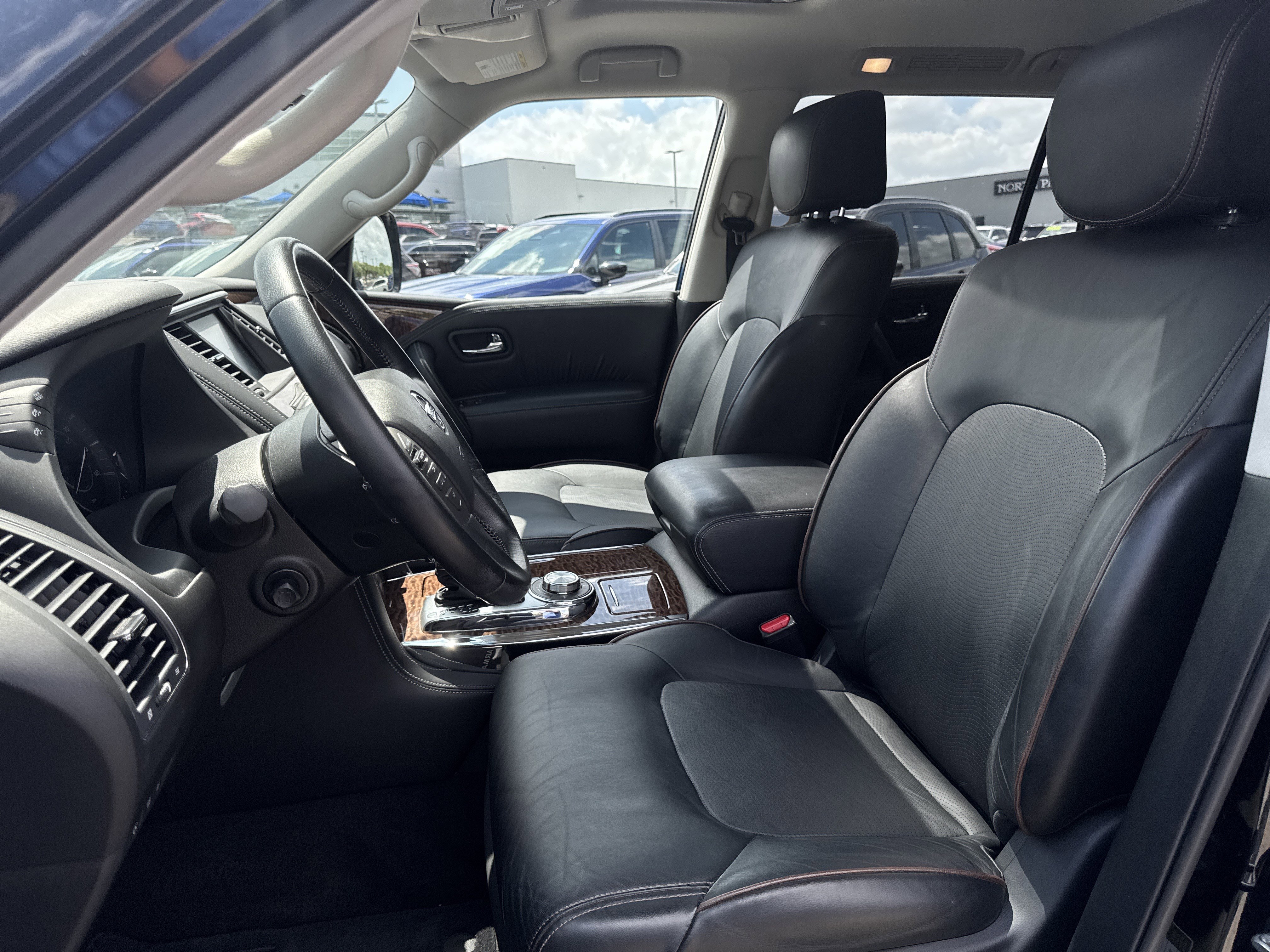 Used 2020 Nissan Armada Platinum w/ Captain's Chairs Package AWD/4WD image 28