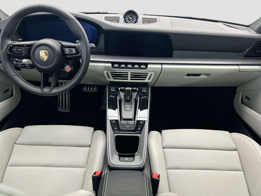 Used 2026 Porsche 911 Carrera image 13