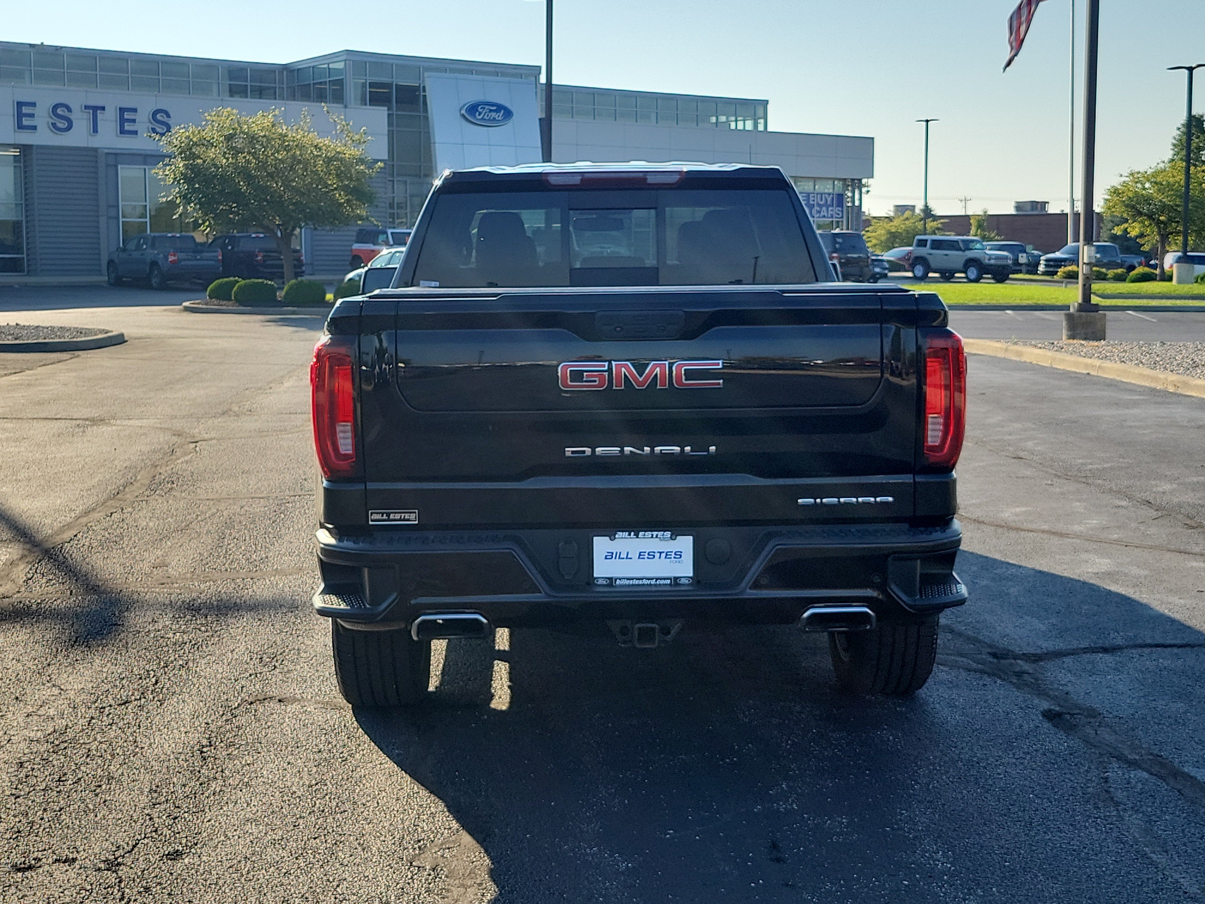 Used 2022 GMC Sierra 1500 Denali AWD/4WD image 3