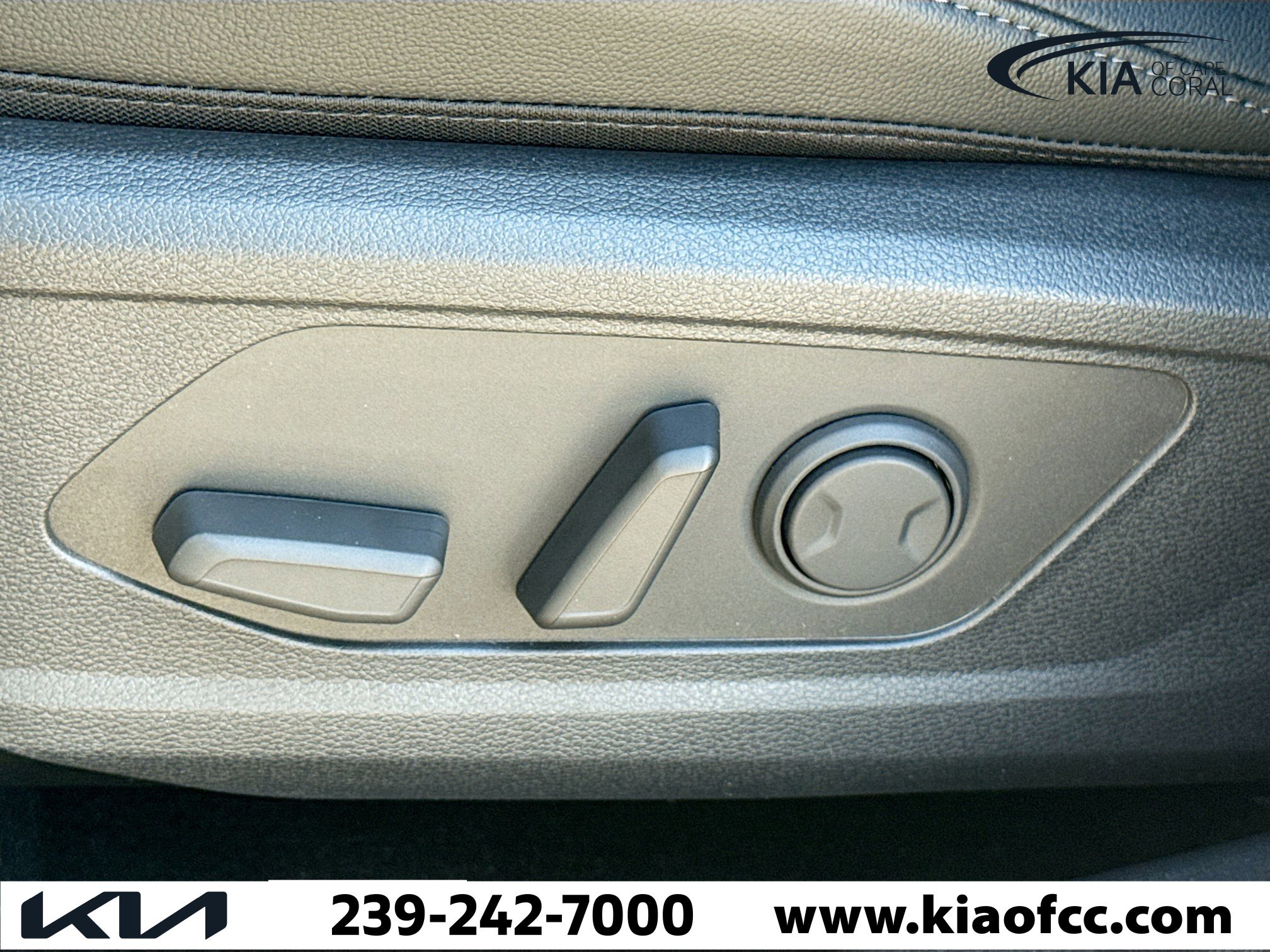 New 2026 Kia Sportage EX image 23