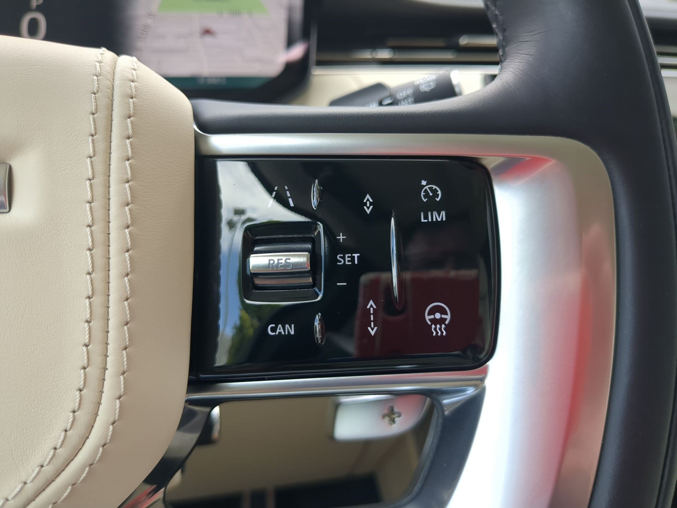 Used 2023 Land Rover Range Rover SE AWD/4WD image 19