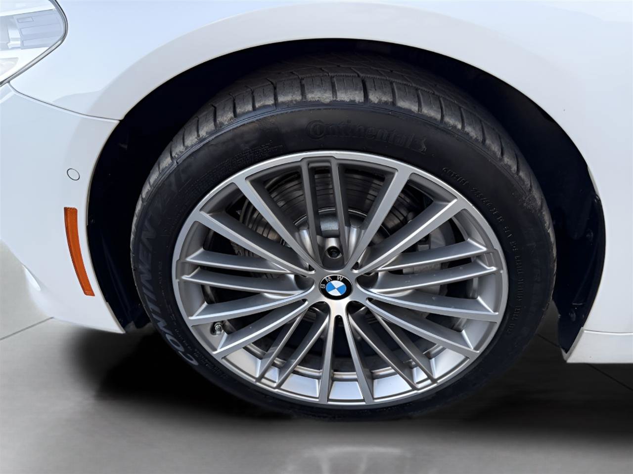 Used 2019 BMW 530i xDrive w/ Convenience Package AWD/4WD image 32