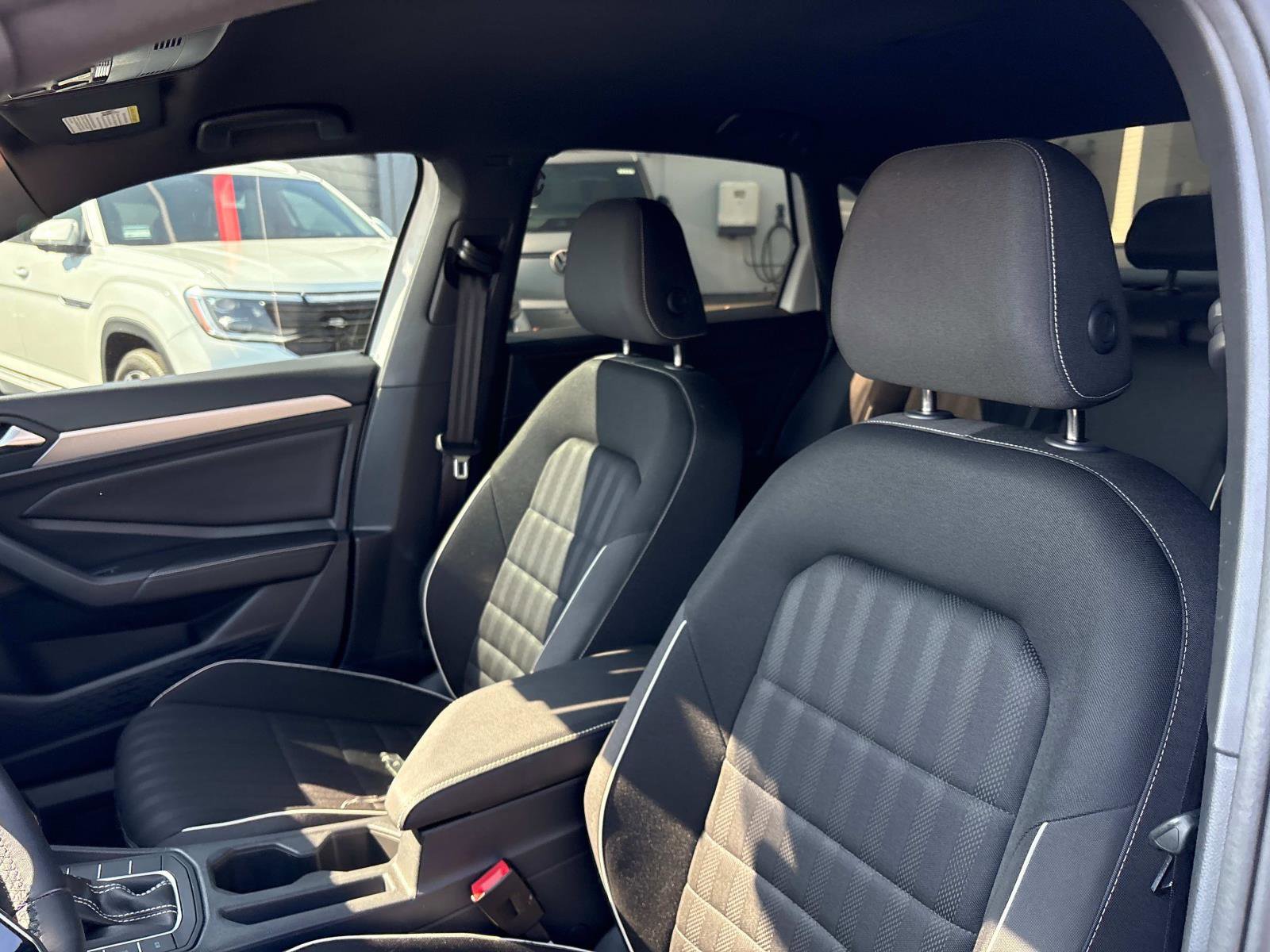Certified 2024 Volkswagen Jetta Sport image 15
