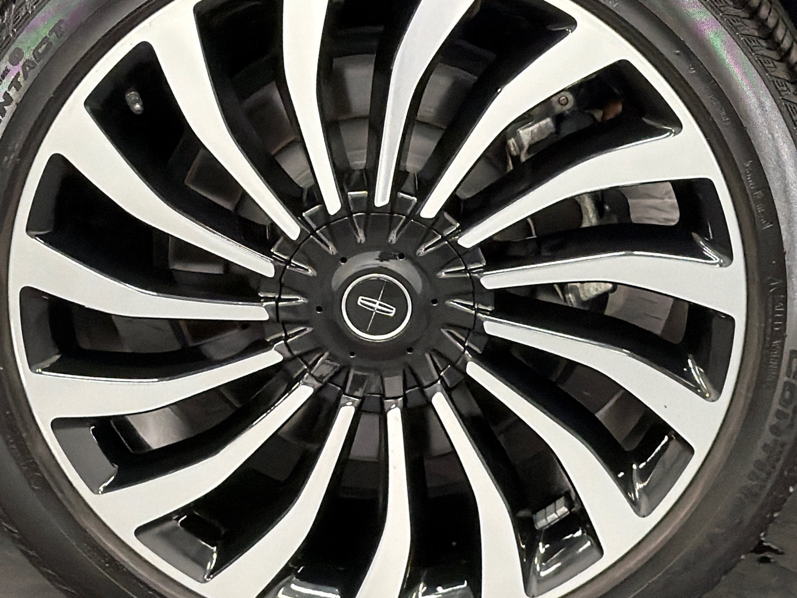 Certified 2023 Lincoln Nautilus Black Label w/ Class II Trailer Tow Package AWD/4WD image 5