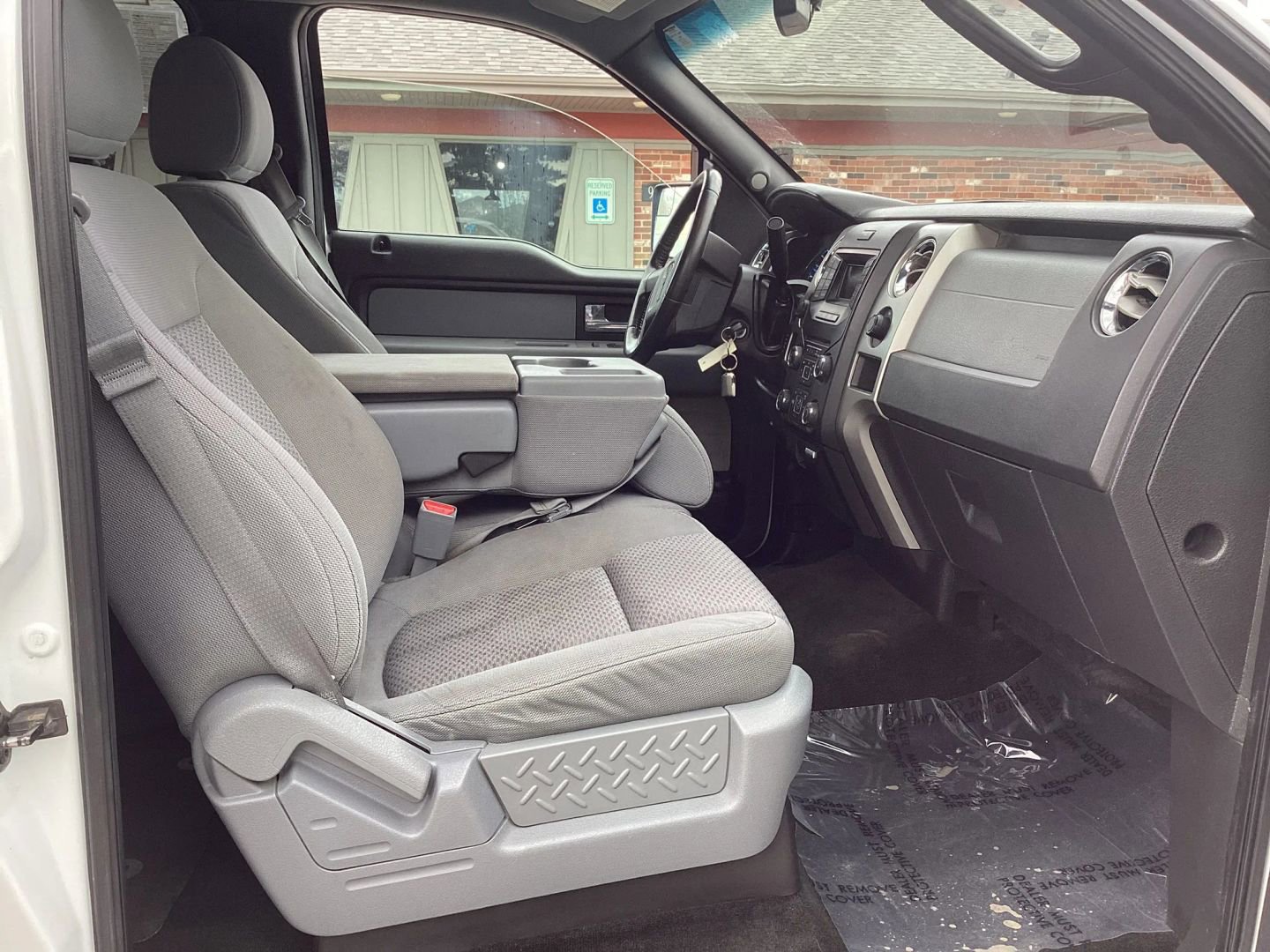 Used 2013 Ford F150 XLT w/ XLT Chrome Pkg AWD/4WD image 11