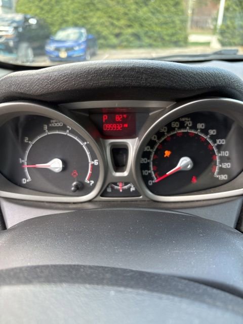 Used 2012 Ford Fiesta SE image 5