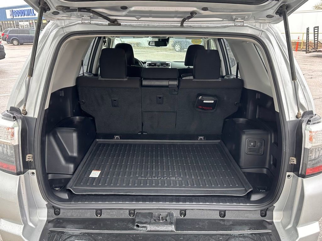 Used 2021 Toyota 4Runner SR5 image 16