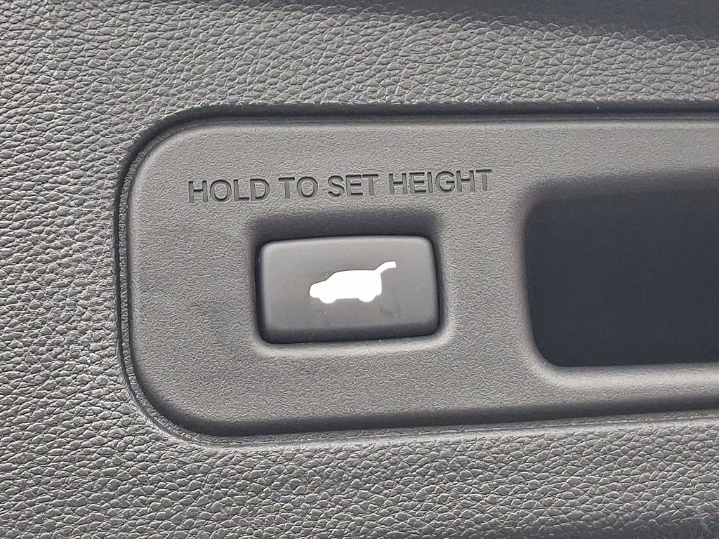 Certified 2026 Acura MDX FWD w/ Technology Package image 32