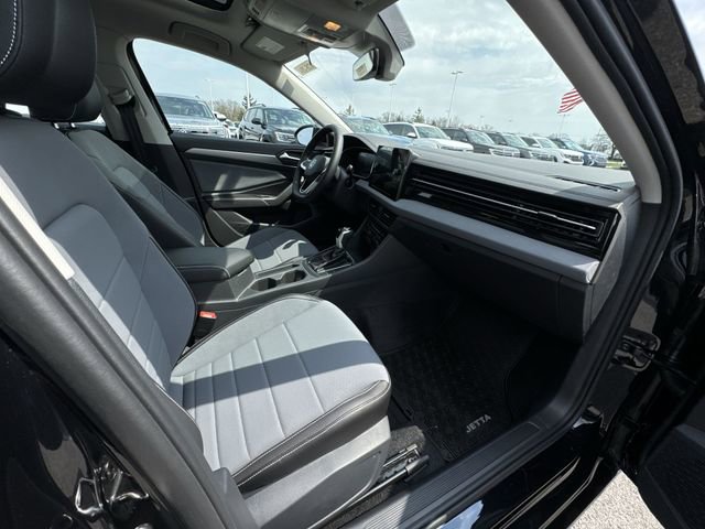 New 2026 Volkswagen Jetta SE image 29