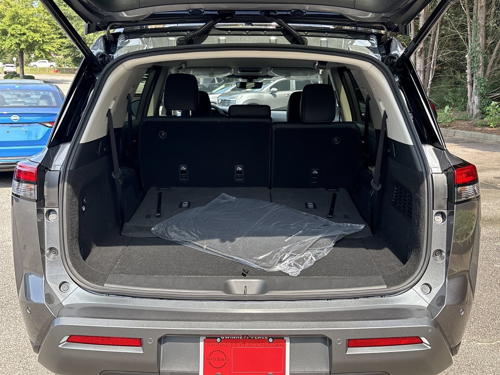 New 2026 Nissan Pathfinder SL FWD image 19