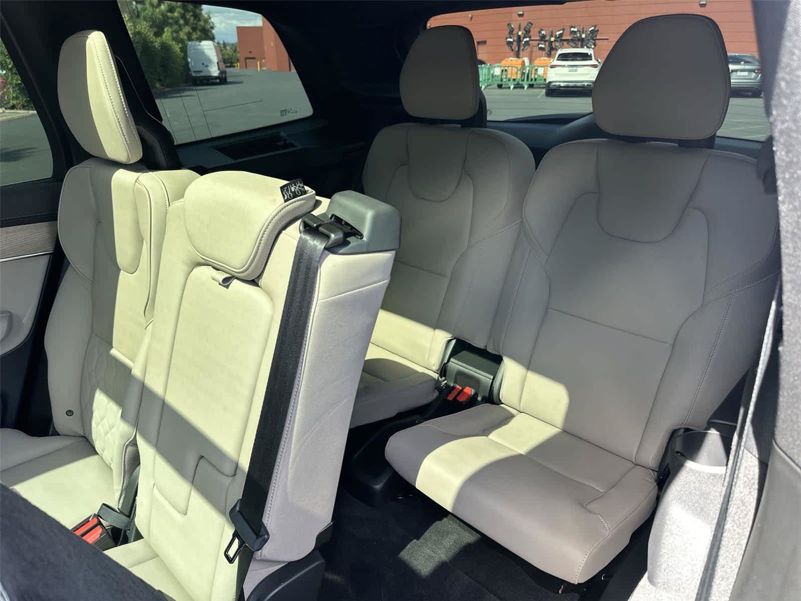 Used 2026 Volvo XC90 B6 Plus AWD/4WD image 43