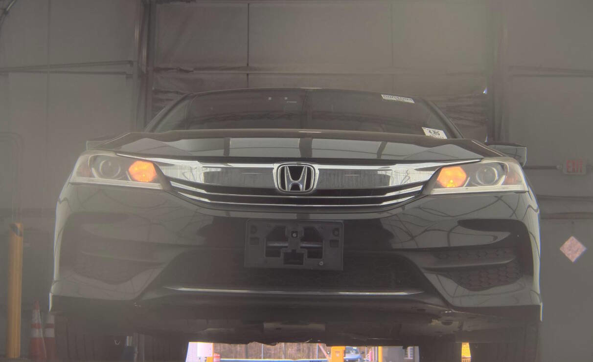 Used 2017 Honda Accord LX image 25