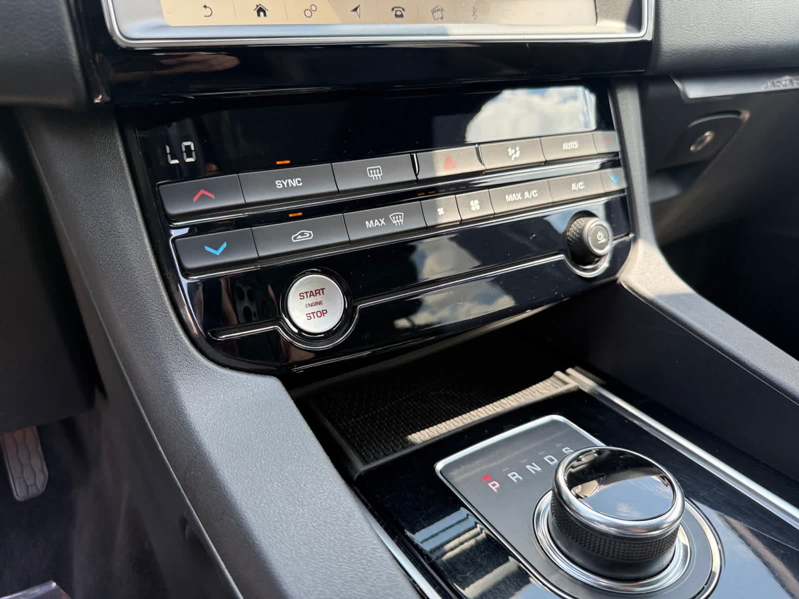 Used 2020 Jaguar F-PACE Premium AWD/4WD image 20