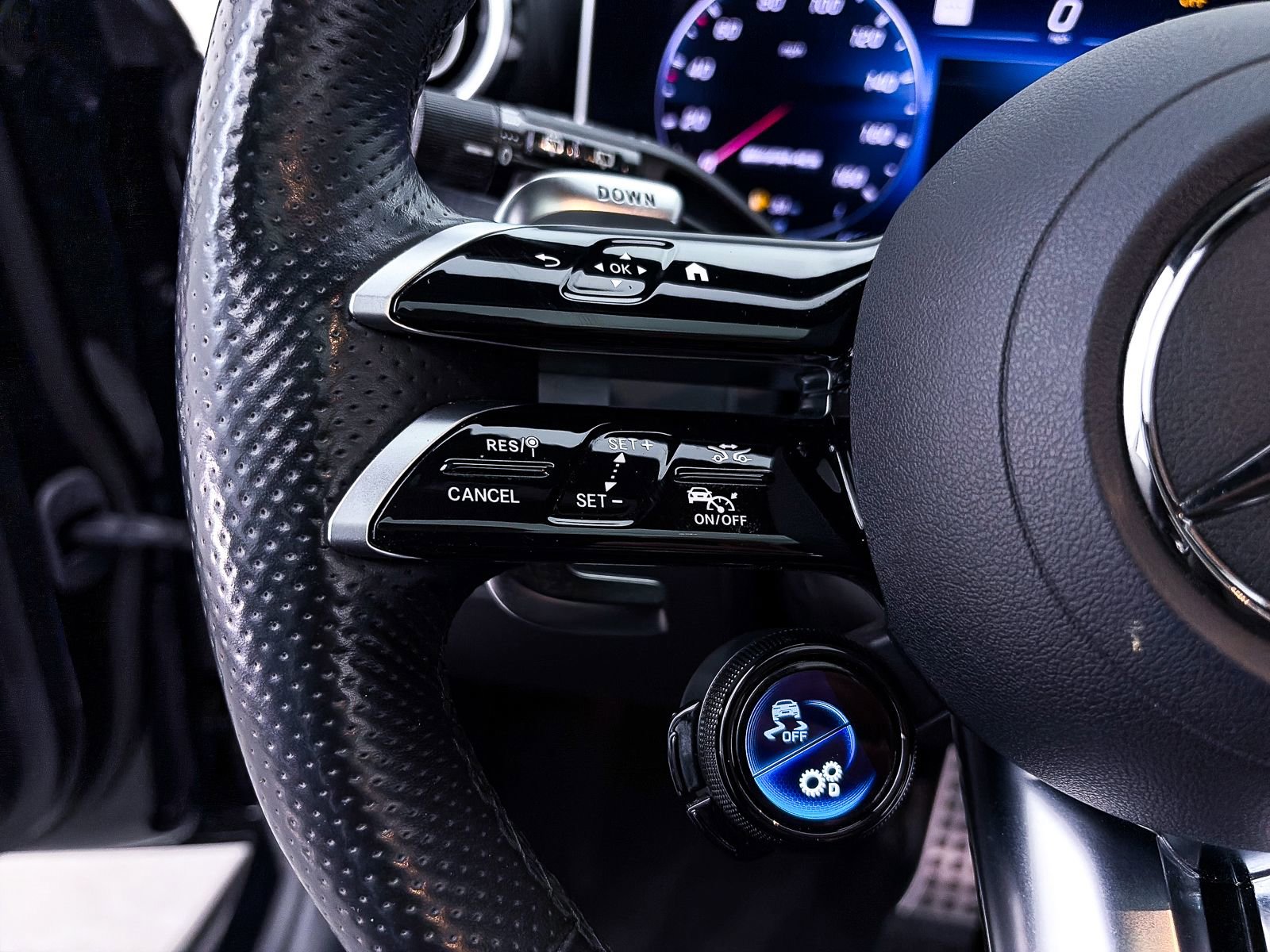 Used 2024 Mercedes-Benz GLC 43 AMG 4MATIC image 31