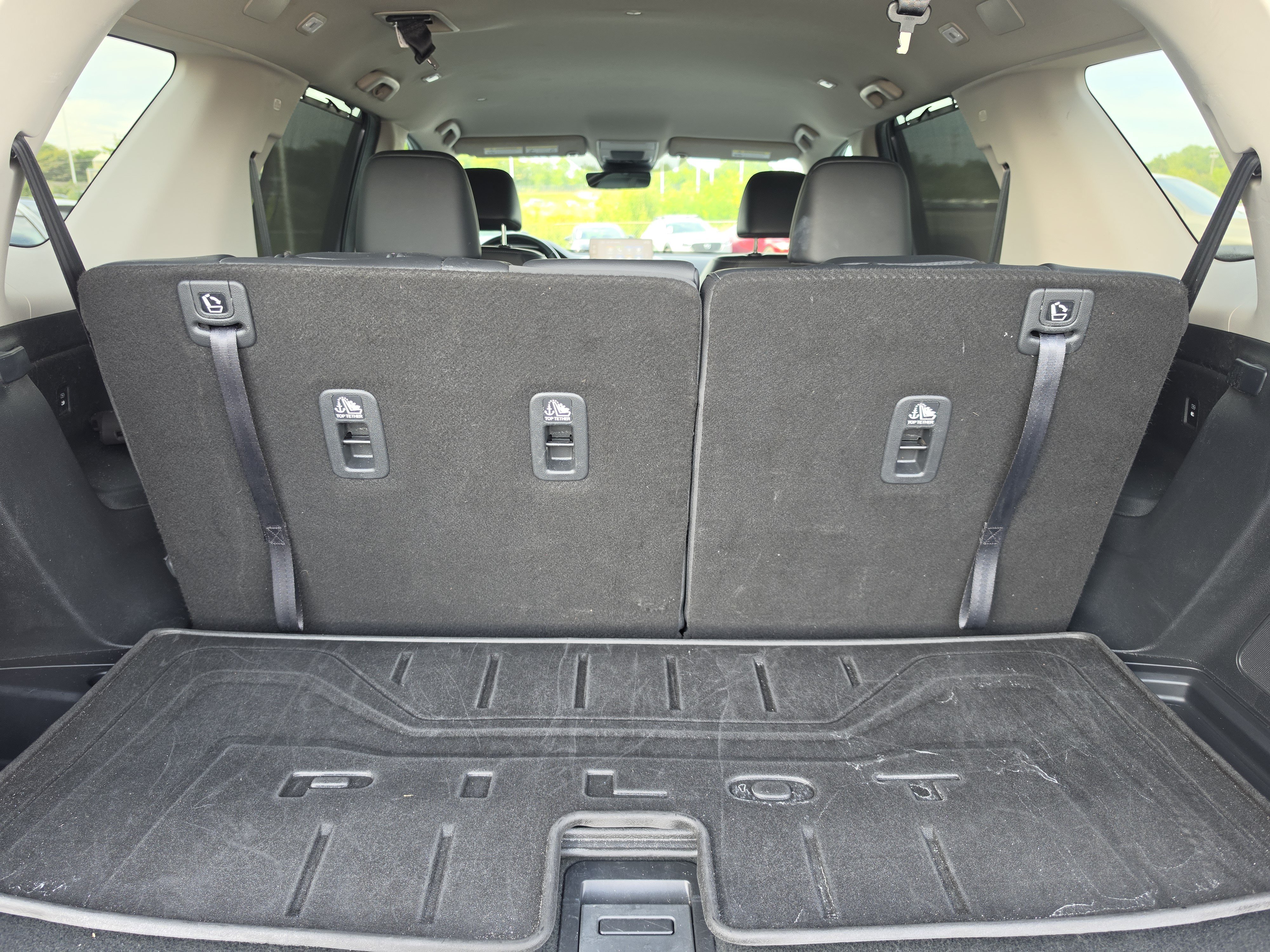 Used 2025 Honda Pilot EX-L image 11