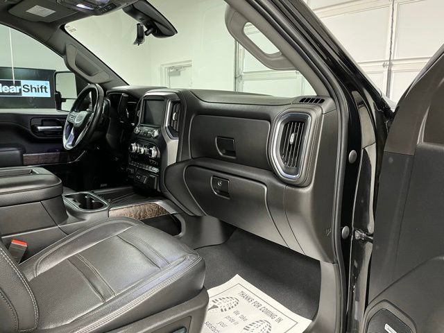 Used 2022 GMC Sierra 3500 Denali w/ Denali Ultimate Package AWD/4WD image 57