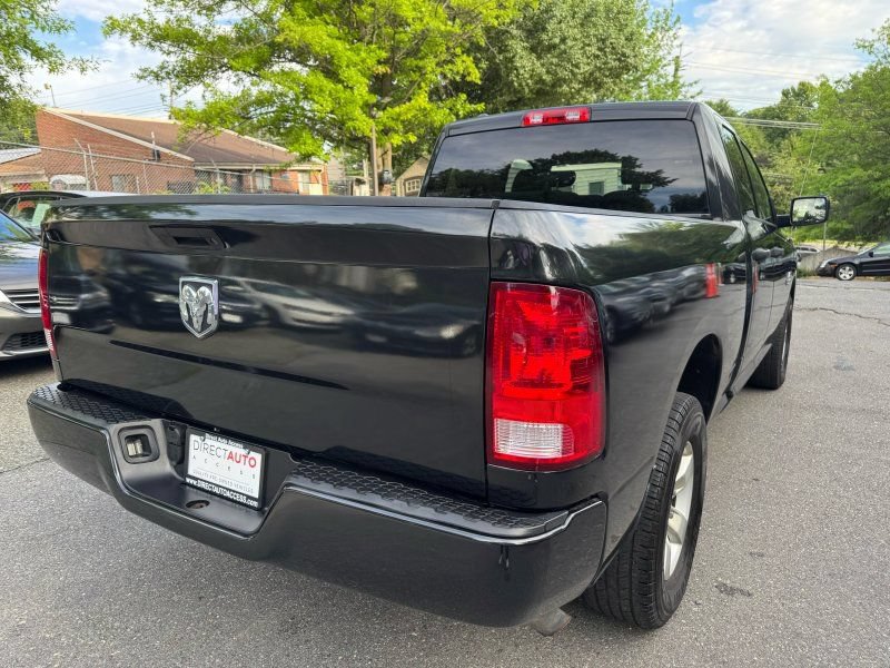 Used 2017 RAM 1500 Express AWD/4WD image 7