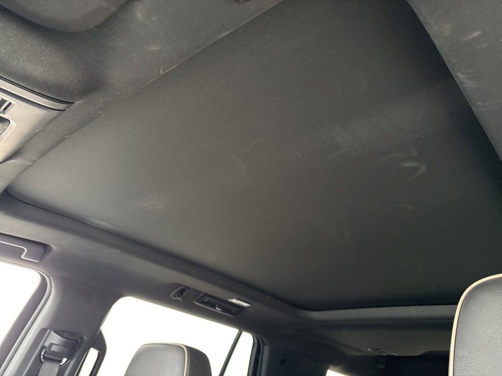 Used 2023 GMC Yukon SLT image 45