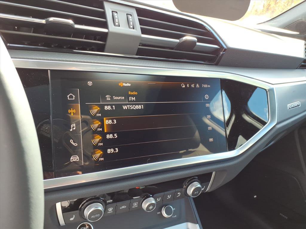 New 2025 Audi Q3 2.0T Premium image 19