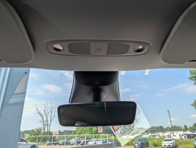 Used 2023 Tesla Model Y Long Range AWD/4WD image 25