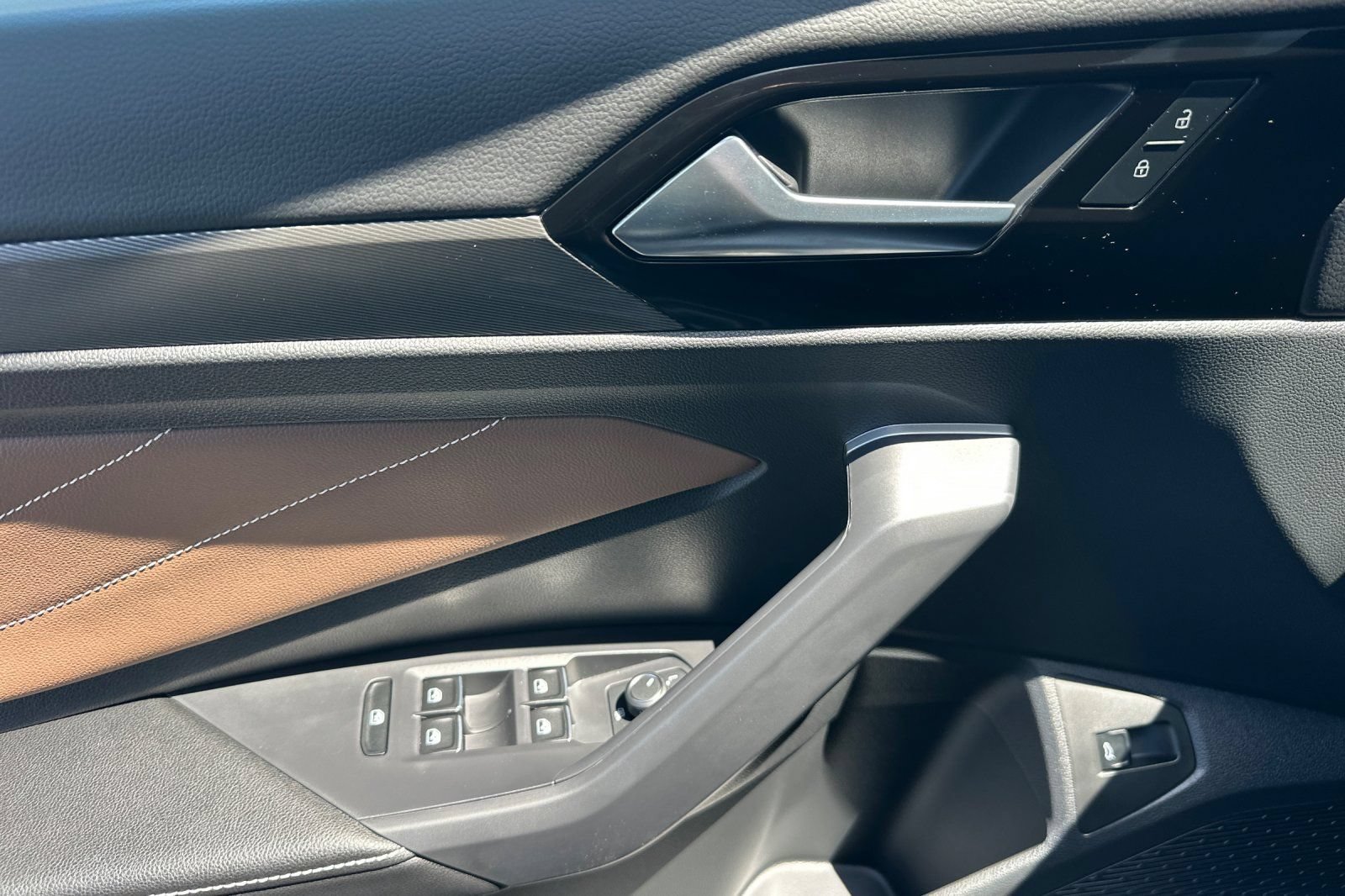 New 2026 Volkswagen Jetta SEL FWD image 9