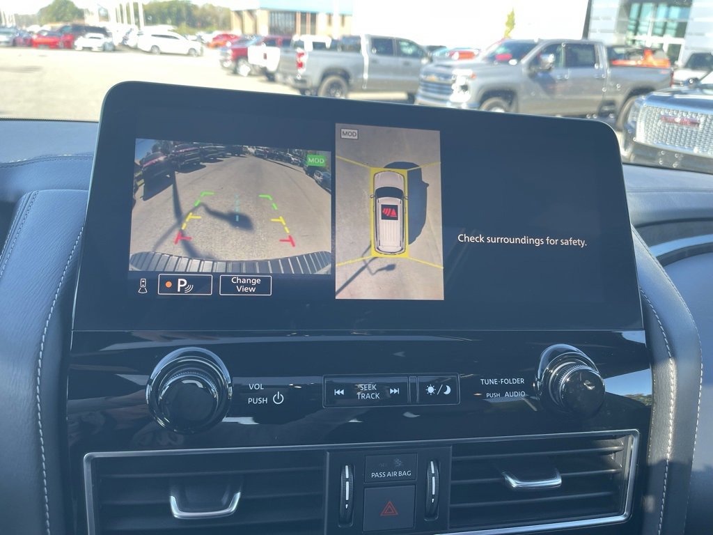Used 2024 Nissan Armada Platinum image 27