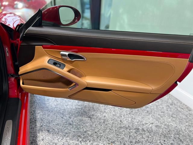 Used 2018 Porsche 718 Cayman Base image 31