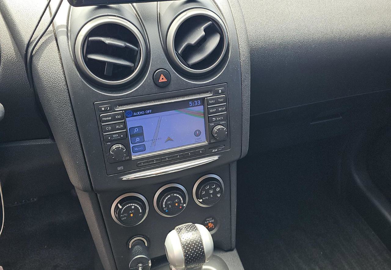 Used 2011 Nissan Rogue SV w/ SL Pkg image 11