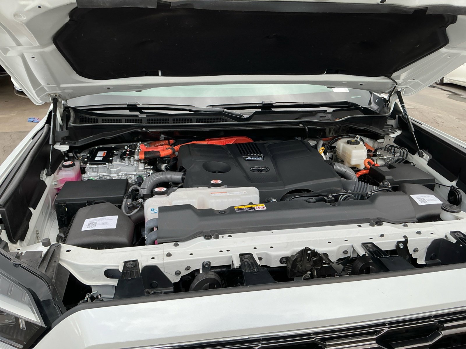 Used 2023 Toyota Sequoia Platinum image 23