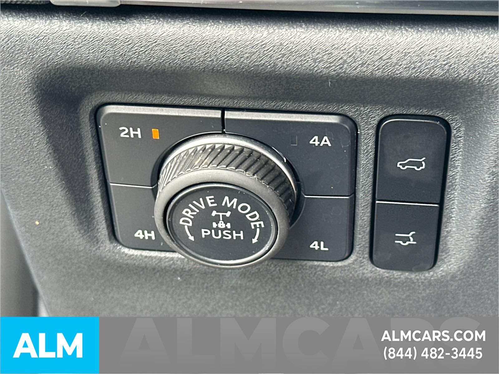 Certified 2025 Ford Expedition Tremor AWD/4WD image 36