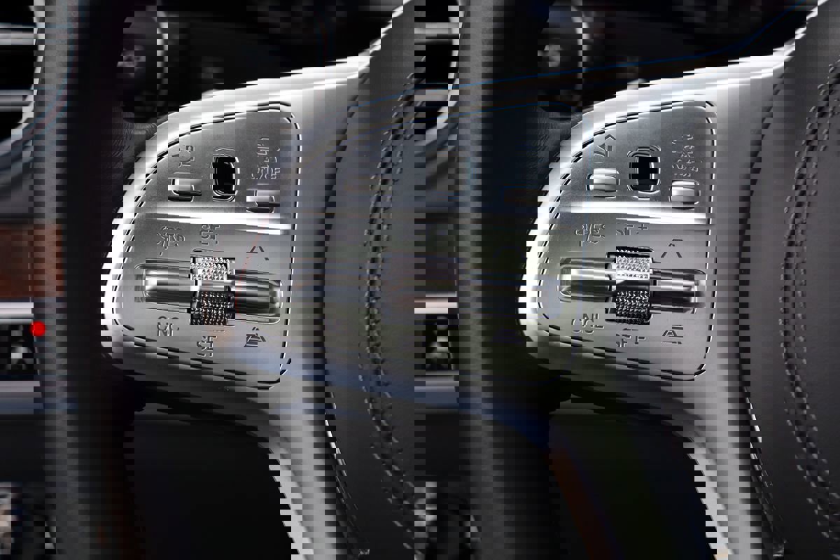 Used 2019 Mercedes-Benz S 560 Sedan image 17