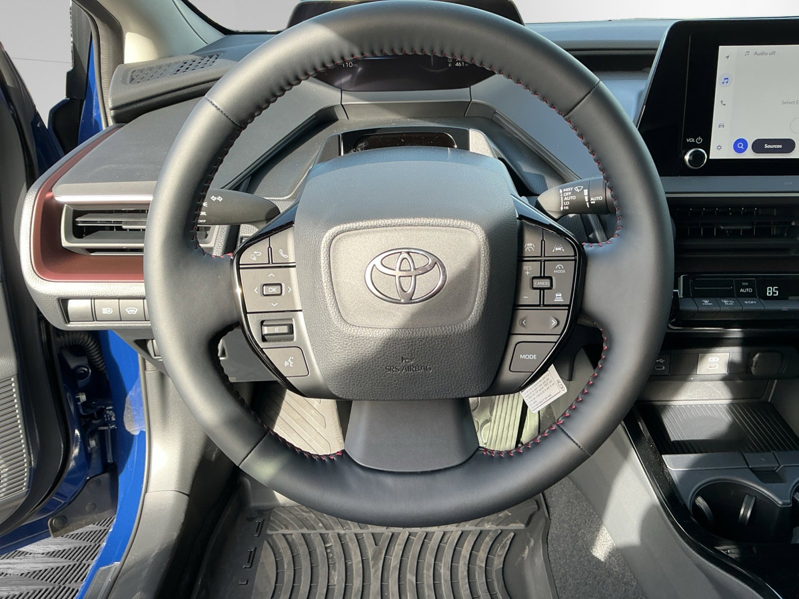 New 2026 Toyota Prius Plug-In Hybrid FWD image 12