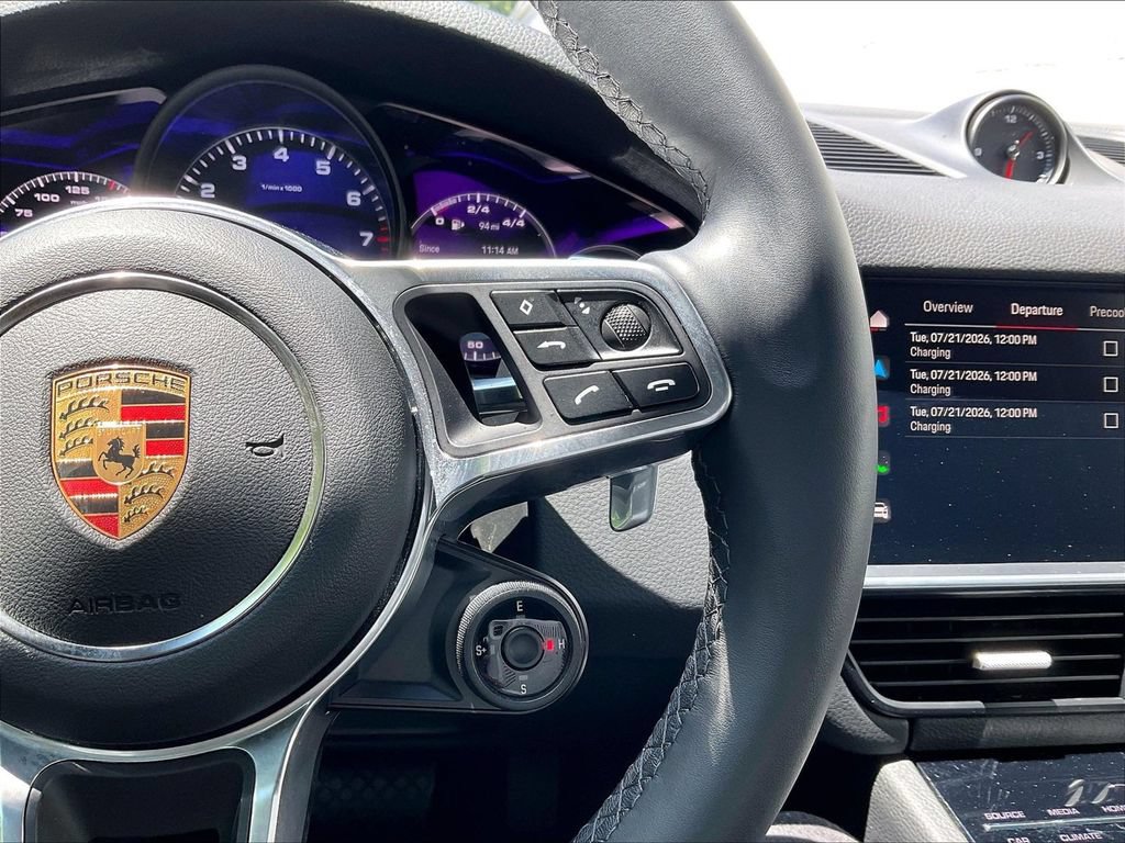 Certified 2023 Porsche Cayenne Platinum Edition AWD/4WD image 24
