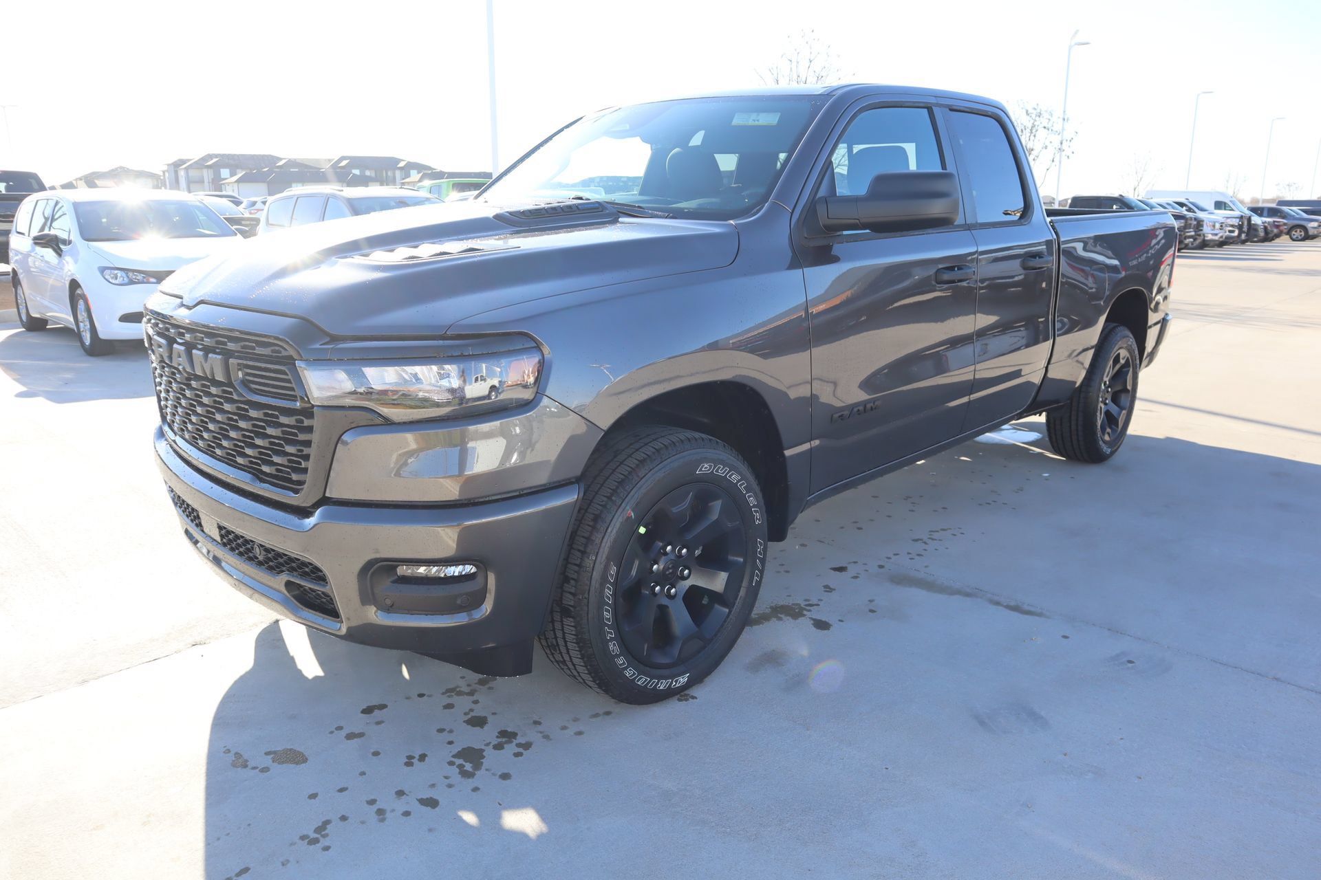 New 2026 RAM 1500 Express AWD/4WD image 9